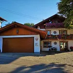 Appartement Haus Elfriede Schmid *